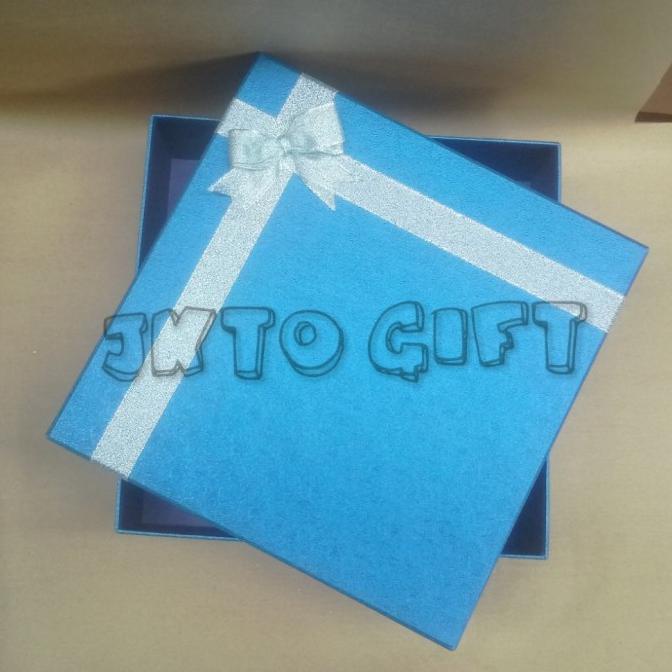 

[COD] Kotak Kado/Gift Box Ukuran 30 X 30 X 10 [COD]