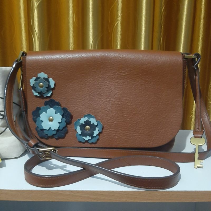 fosil sling bag preloved (NETT)