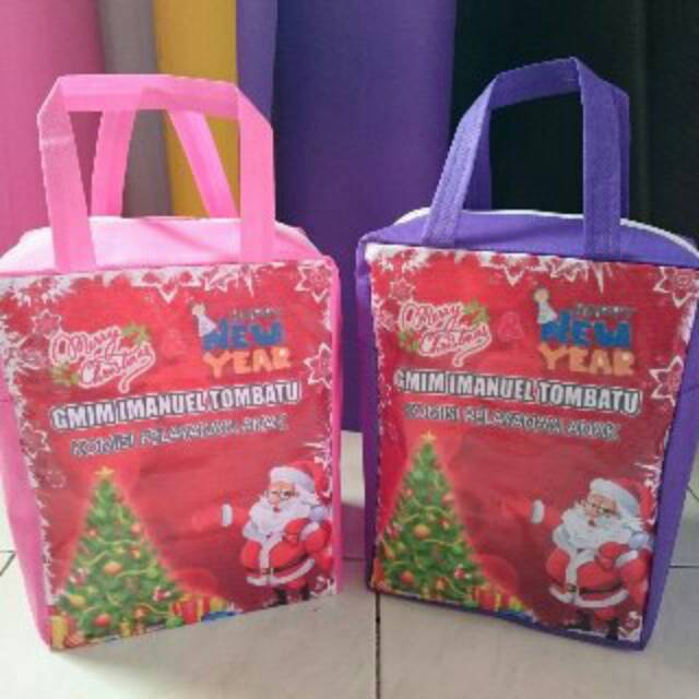 

Tas souvenir natal model resleting