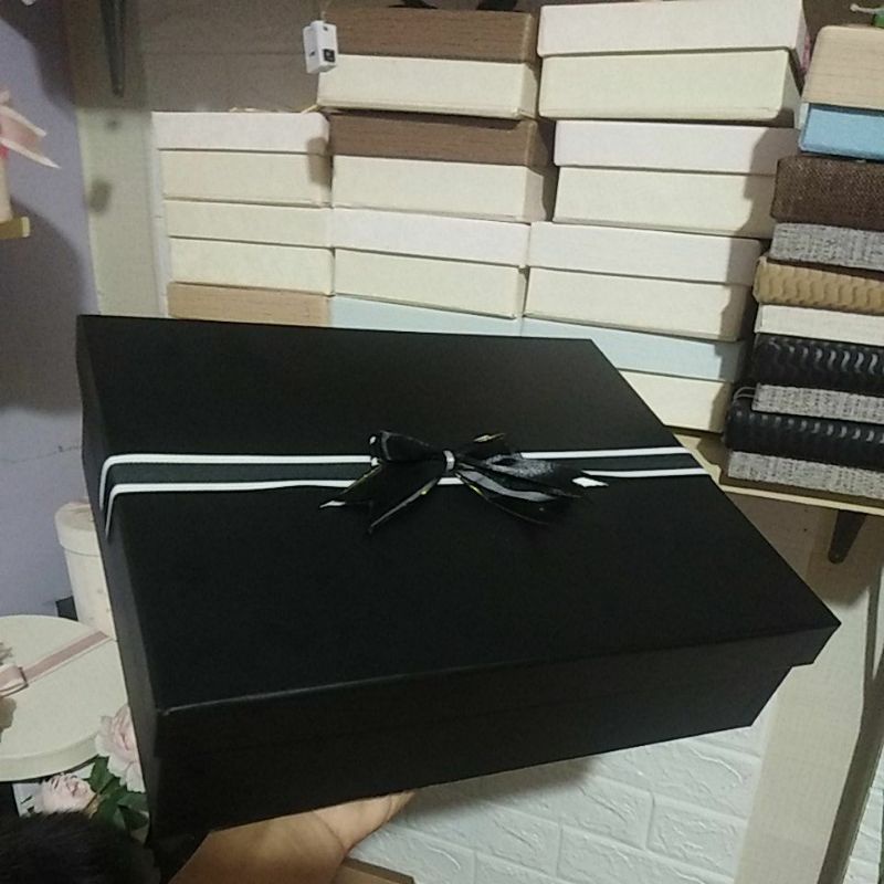 

Box Hitam Ukuran 30cm x 25cm Tinggi 8cm