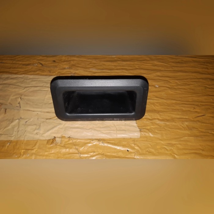 Mangkok Door Trim isuzu panther kotak