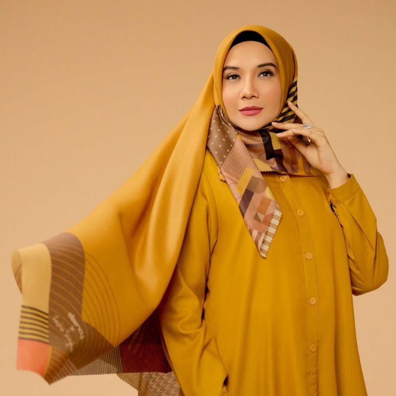Deenay X Zaskia Sungkar Deenay Sparkle Mustard Deenay Original