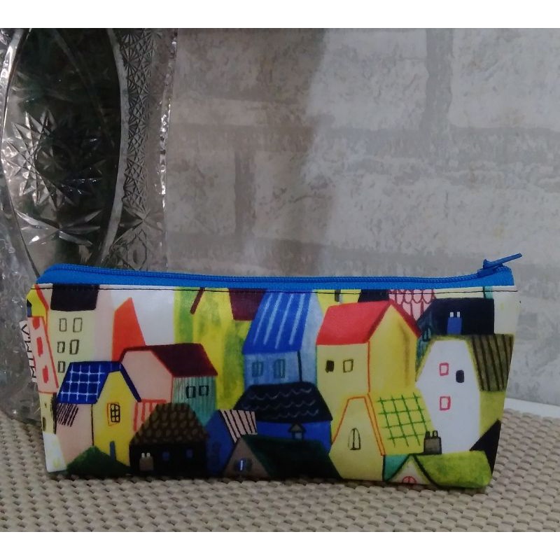 

tempat pensil