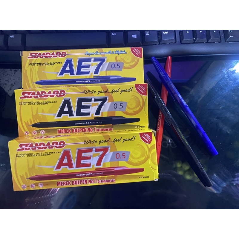 

Standar AE7 Biru/Hitam/Merah