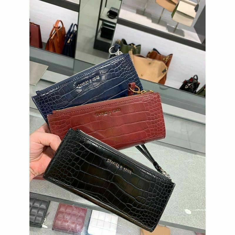 CK Wristlet Long Wallet zipper closure / Croc-effect / Polos / Studded Deta