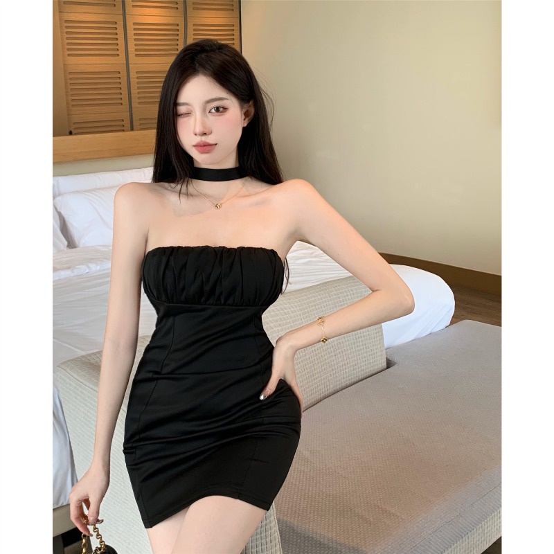 gaun gaya korea Feminin halter leher terbuka kembali busur lipit satu-bahu tube top bag hip dress