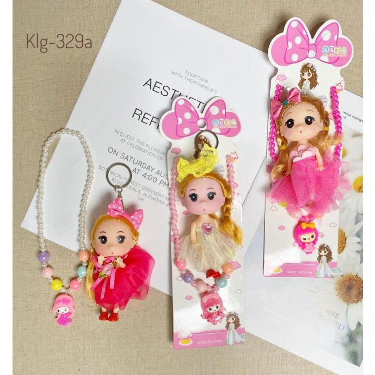 Aksesoris Perhiasan anak kalung + gantungan kunci boneka barbie