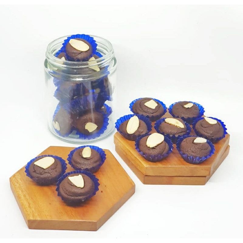 

Brownies Mini Bites #GlutenFree #KueKeringSurabaya #HomemadeCookies #kueautis#ketofood#cakesurabaya