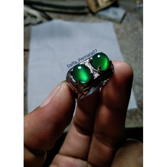 Batu Cincin Ijo Garut kristal top