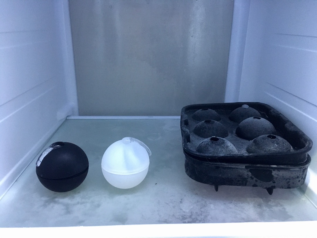 Ice Maker Silicone Ball Pembuat Cetakan Es Batu Bola