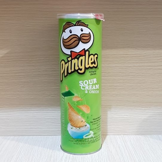 

Pringles Potato Crisps Sour Cream & Onion 107 gr