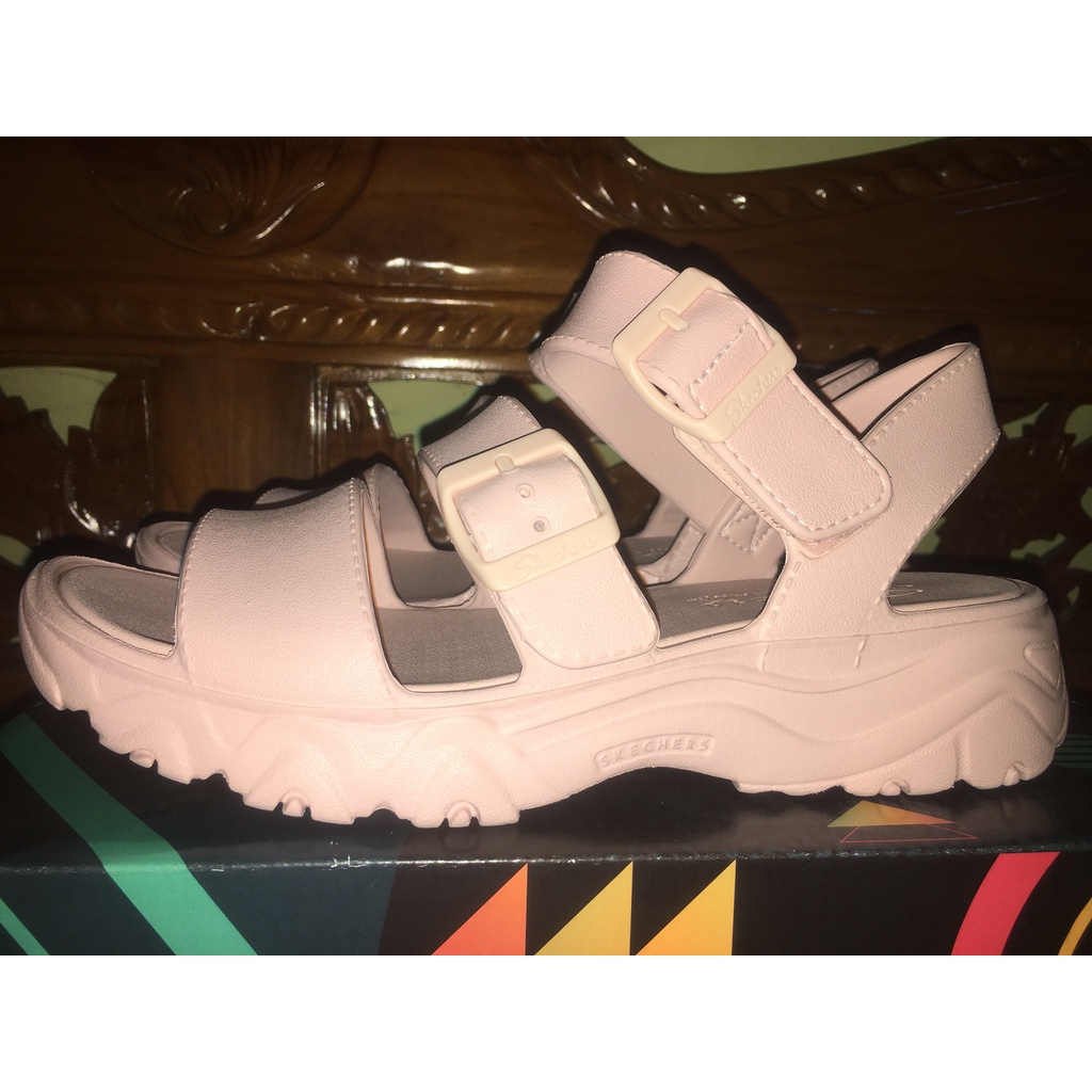 Skechers Cali Gear: D'Lites 2.0