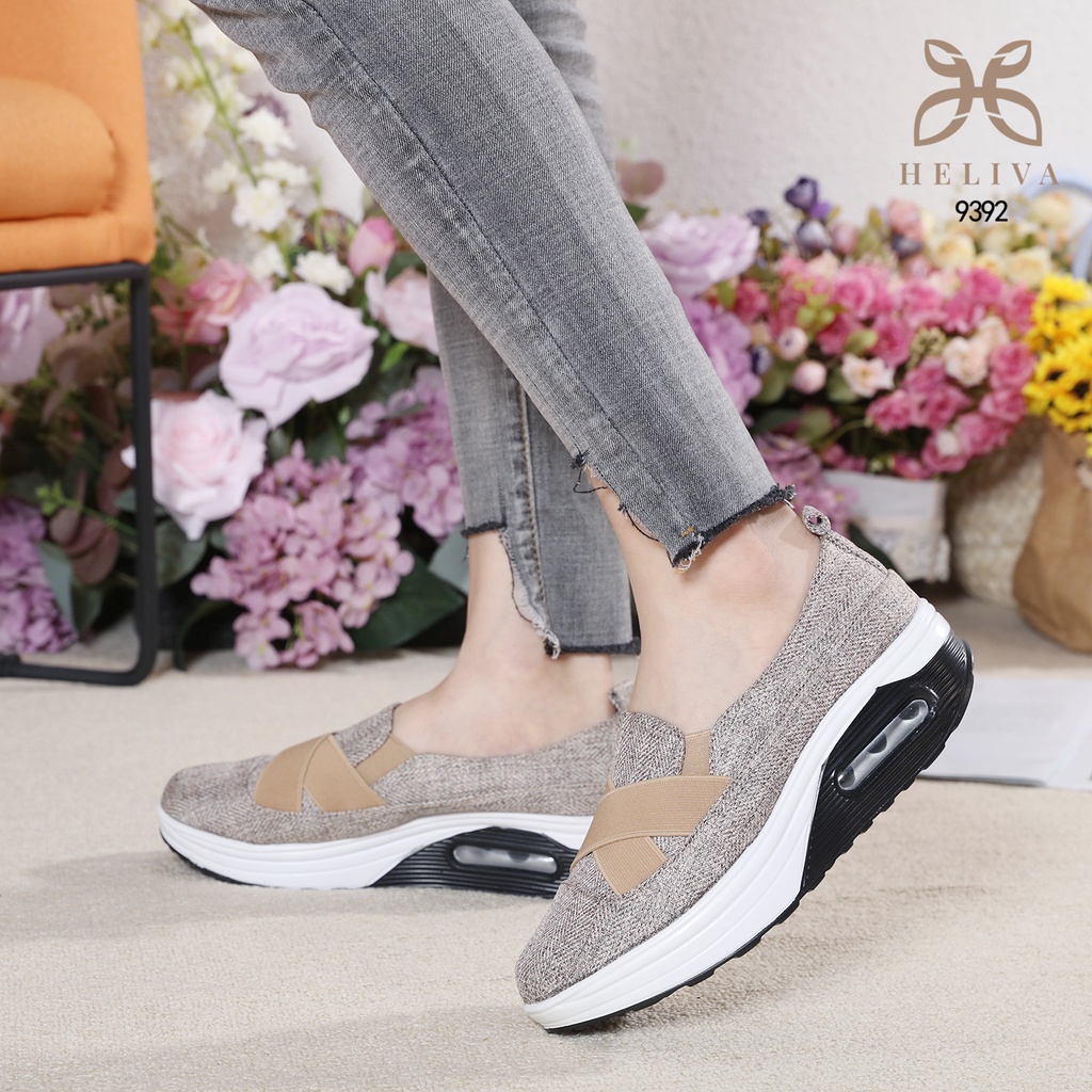 HELIVA LONDON Slip On Shoes Wedges Sol 4,5cm Bahan Canvas Rajut 9392 Original Brand Airmax Wedges