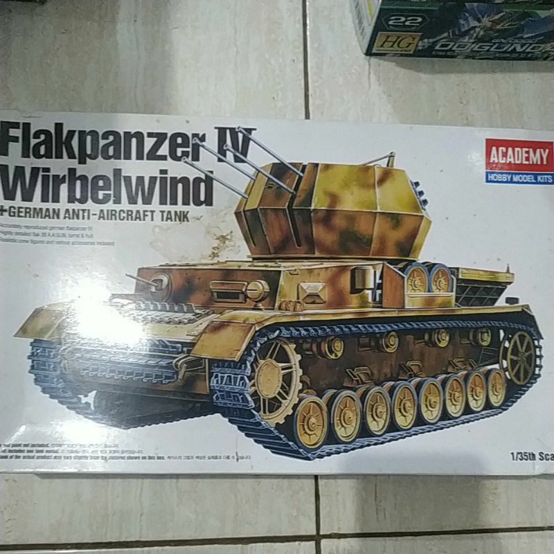 flakpanzer IV wirbelwind german anti aricraft tank with crew 1/35 model kit academy