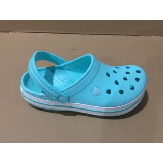 crocs aqua shoes