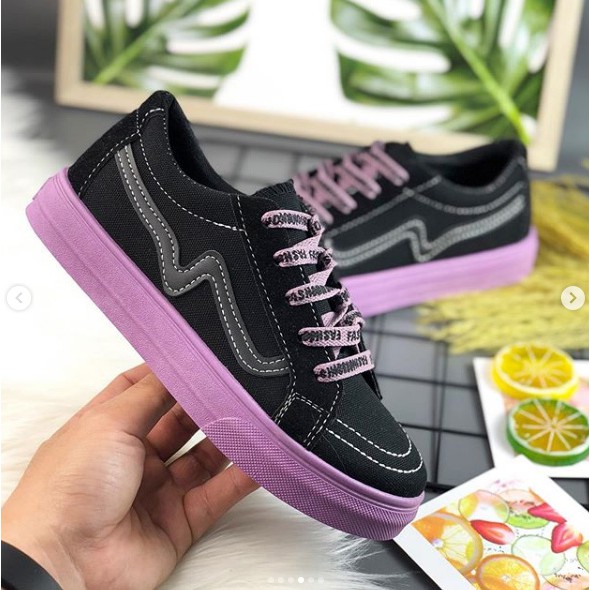 Sneakers 1901 import realpict