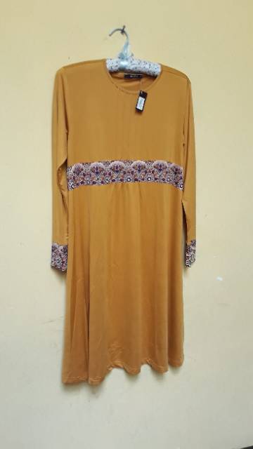 SALE TUNIK ELZATTA DAN DAUKY