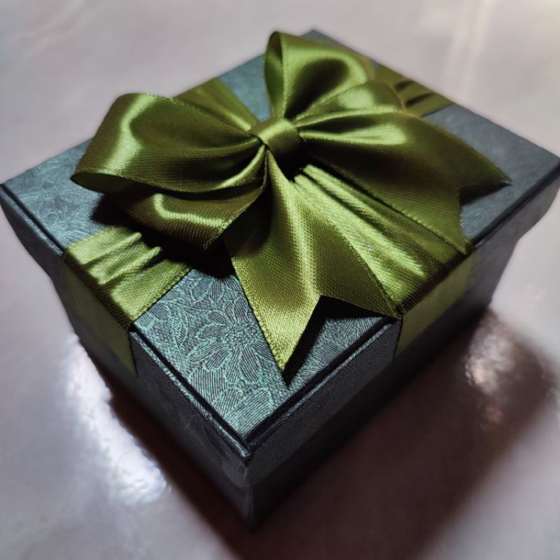 

GREEN ATHENA BOX KADO HAMPERS HARDBOARD SIZE CUSTOM