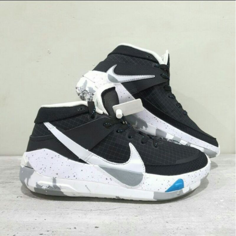 kd 13 black white