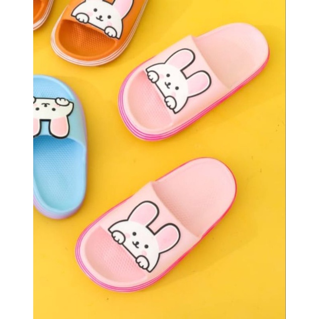 Sandal selop anak perempuan ringan dan empuk motif Rabbit kelinci kekinian sandal karet wanita untuk anak anak nyaman