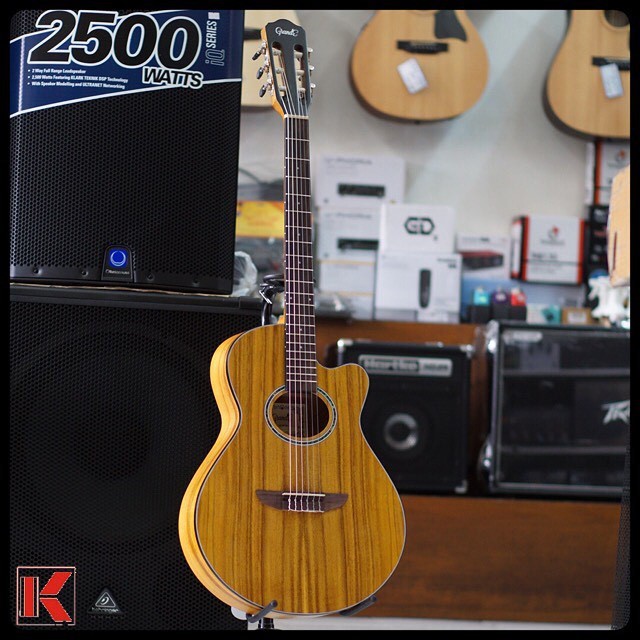 Gitar Grande Nylon Classic GIC-40K NS GIC40K NS