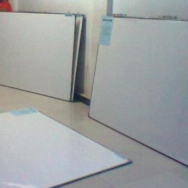 

whiteboard gantung 90 x 180 cm