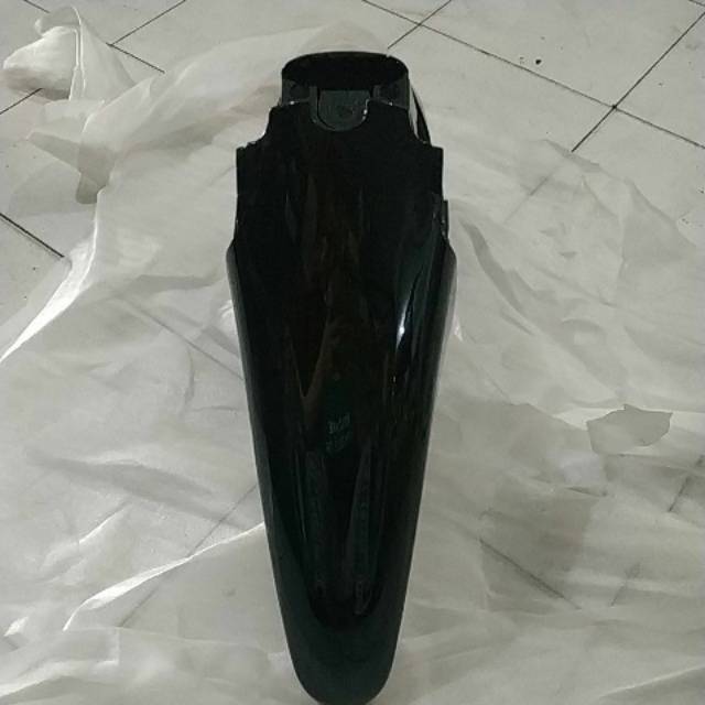 Spakbor depan jupiter z asli yamaha warna hitam  5TP-F1511-00-33