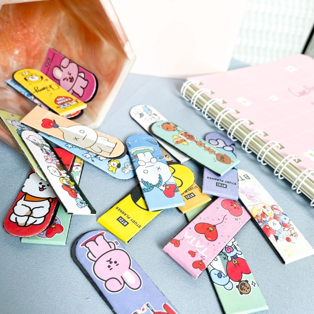 PEMBATAS BUKU BT21 BAHAN MAGNET DAPAT 1 PAPAN ISI 20PCS HARGA TERMURAH PENANDA KERTAS DAN BUKU BAHAN MAGNET MODEL BTS CUTE 1SET ISI 20 PIECE IMPORT QUALITY