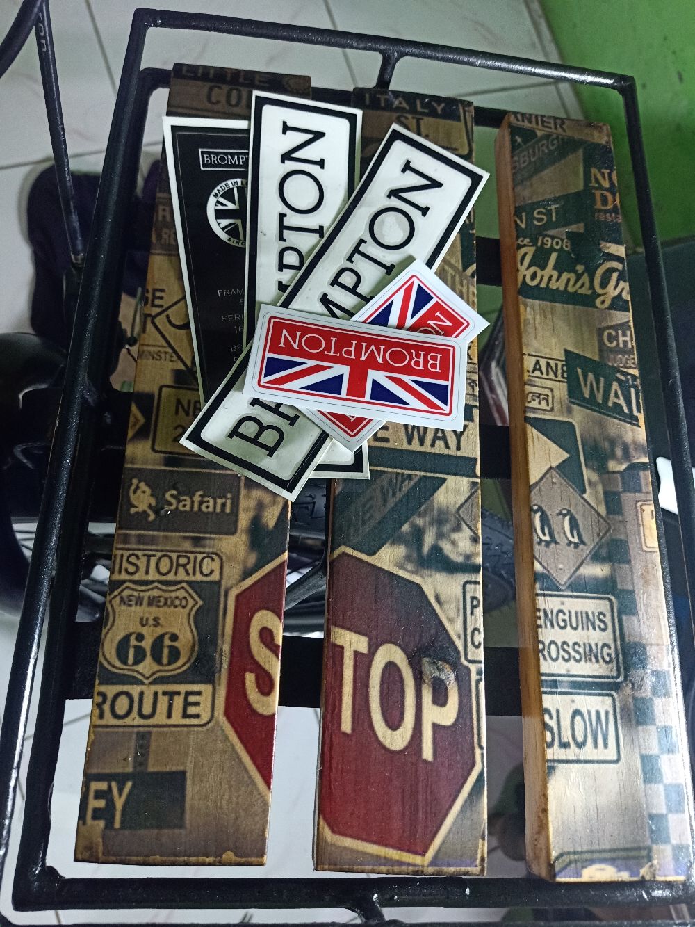 Stiker Logo Brompton Sticker Print And Cut Brompton Flag Anti Air Tahan Panas Lem Kuat Tahan Lama