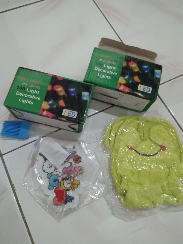 Gantungan Dinding Tempel Bts Bt21