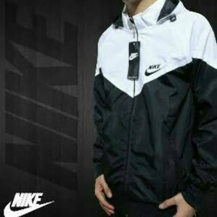 JAKET PARASUT NIKE WINDRUNNER WINDBREAKER BISA WATERPROOF PUTIH HITAM