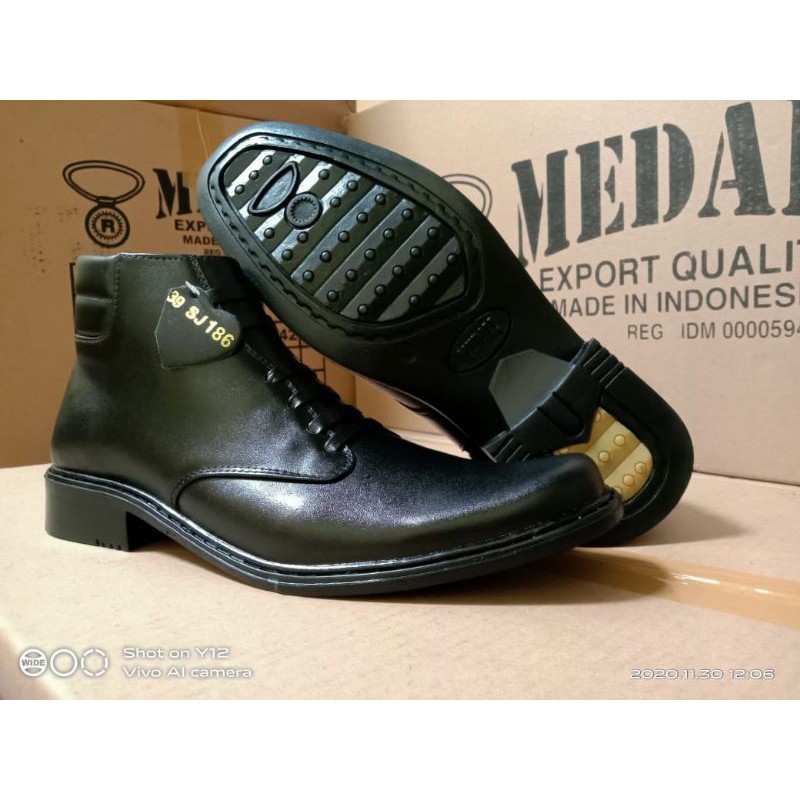 SEPATU KULIT PRIA SEPATU MEDALI PDH BOOTS POLRI TNI SECURITY SATPAM KERJA DINAS KANTOR