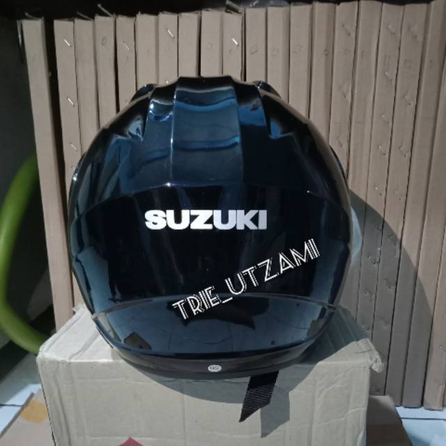 Helm / helm suzuki fu