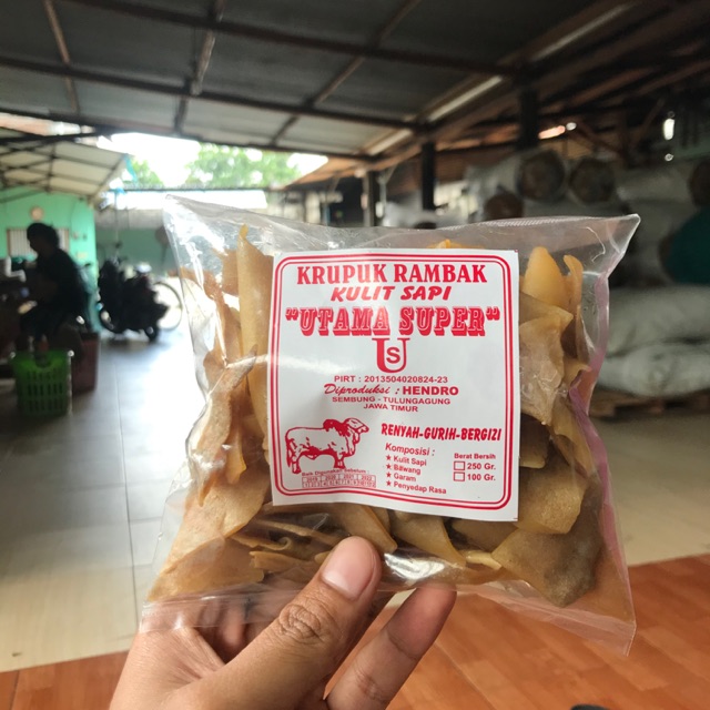 

KRECEK KRUPUK RAMBAK SAPI MENTAH 250gr KHAS TULUNGAGUNG