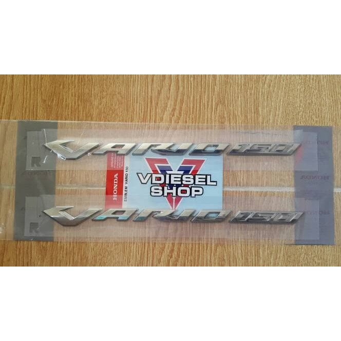 Emblem Honda Vario 150 2017 Original