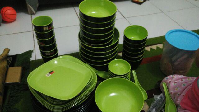 Set Komplit Melamin Golden Dragon