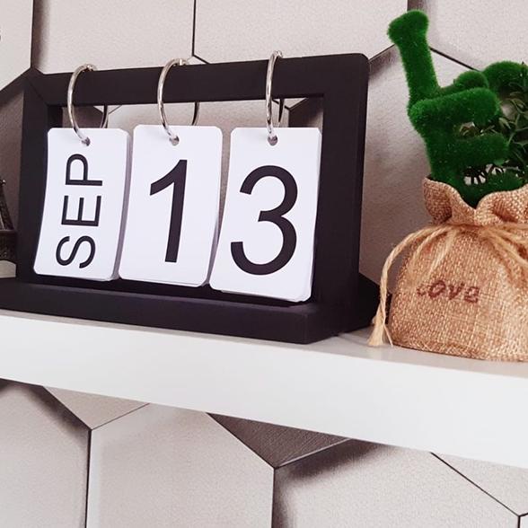 ♟ Kalender Abadi Everlasting Calendar Kalender Kayu meja Unik Kalender 2021 2022 2023 Dekorasi Rumah