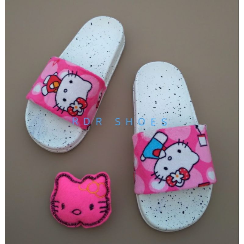 RDR sandal bulu hello kitty bisa couple ibu anak