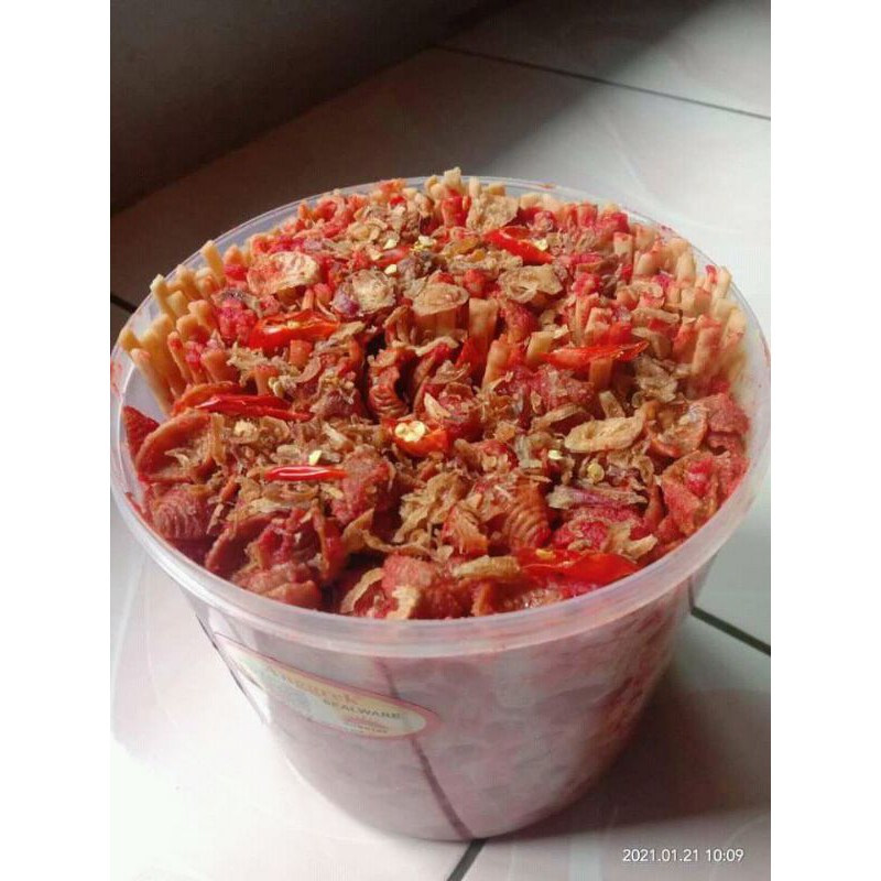 

mie lidi campur makaroni bumbu basah toples