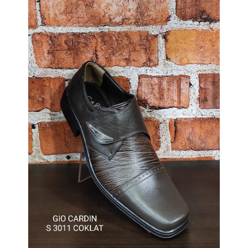 sepatu kantor pria , sepatu kantor cowok , sepatu formal GIO CARDIN