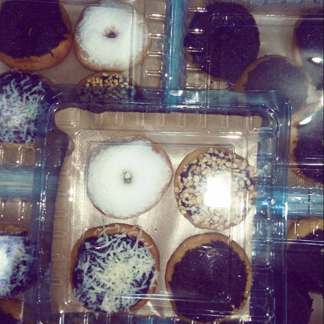 

Donats 24K isi 6 pcs