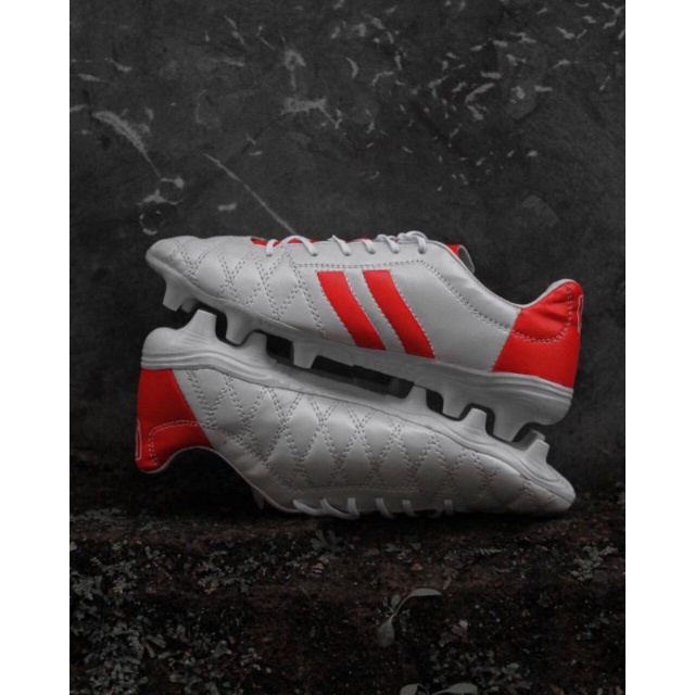 SEPATU SEPAK BOLA FONDER 12 PAS