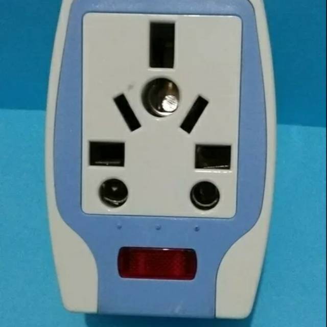 Steker T-SERBAGUNA TRM/ Stop Kontak / Over Steker Kaki 3 MULTI + Lampu