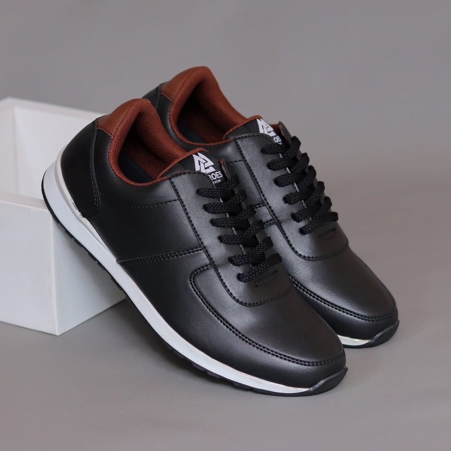 MOLK|Sepatu Sneakers Casual Kasual Jalan Polos Ori Pria Cowo Footwear