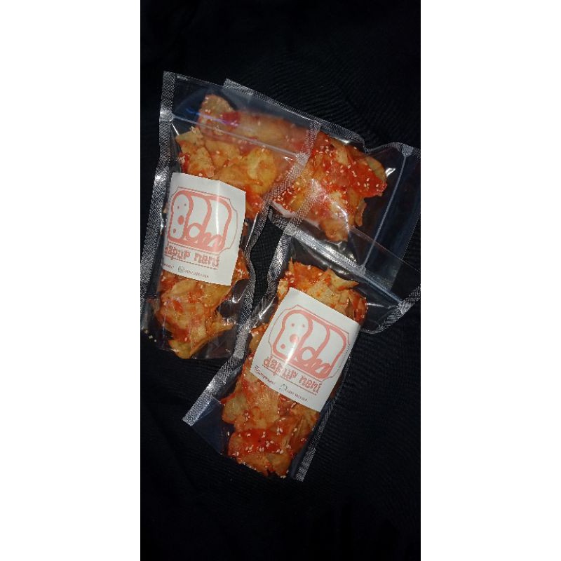 

Keripik Singkong Pedas Wijen