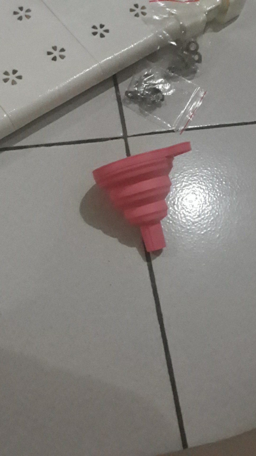 Corong Saringan Minyak Silikon Lipat Silicone Collapsible Mini Funnel