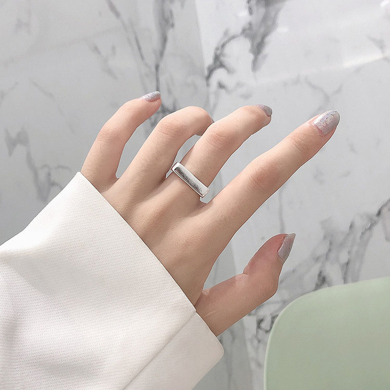 Cincin Model Terbuka Bentuk Persegi Panjang Geometris Dapat Disesuaikan Gaya Elegan Untuk Wanita