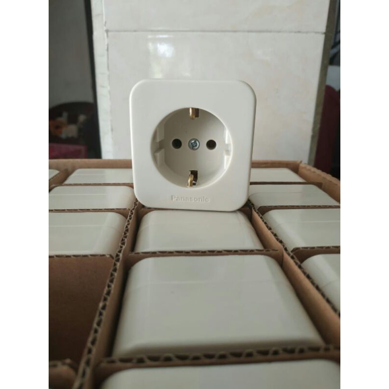 STOP KONTAK PANASONIC TEMPEL (OUTBOW)