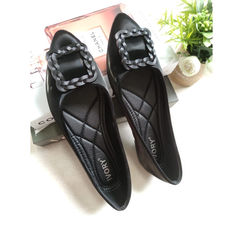 IVORY Sepatu Flat Wanita Import 999-51 Hitam