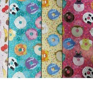 

Kertas Kado murah merek KIKY Motif Fancy Lucu [50 lembar]